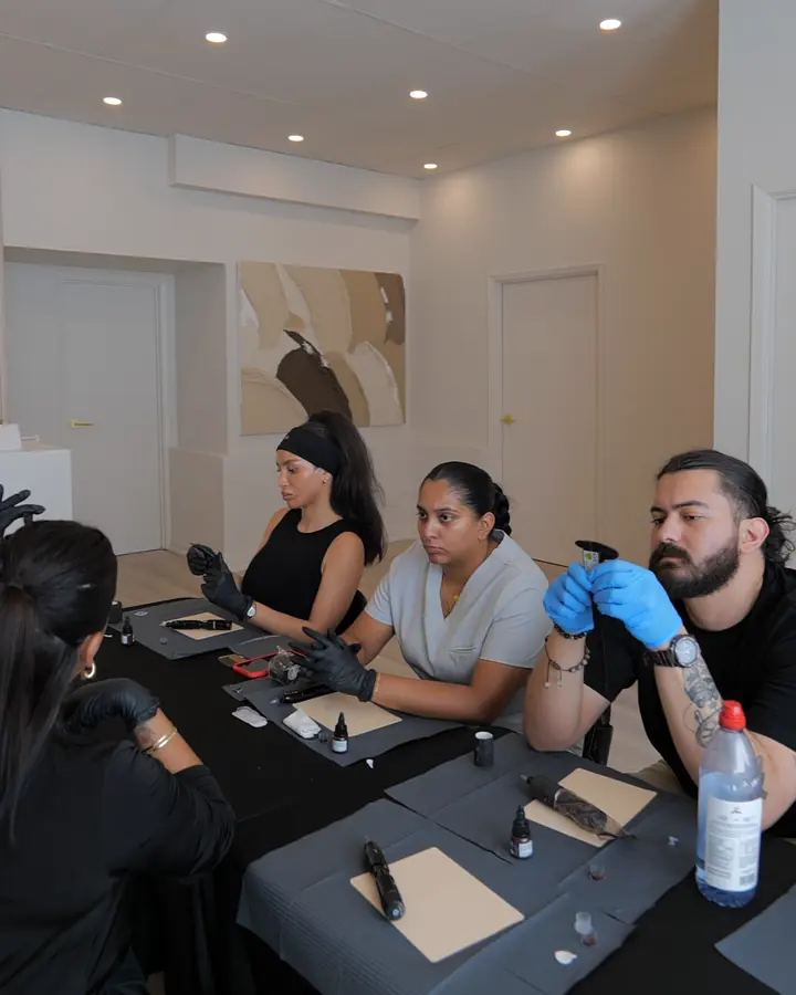 Estheticians adding camouflage at SKINEAV, Vaughan