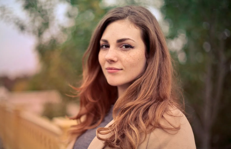 67252e474ffbd6cbdcc18f32_best brow shaping